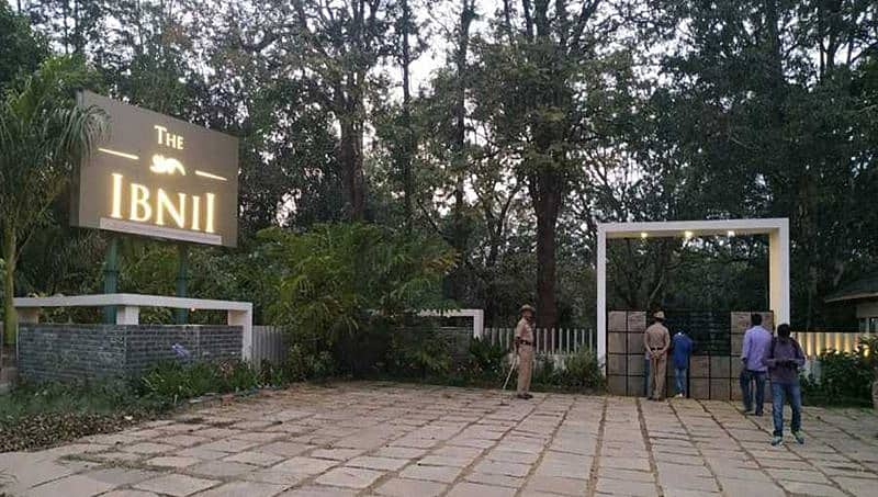 ದಿನಕ್ಕೆ 80ಸಾವಿರ ರು ಬಾಡಿಗೆಯ ಐಷಾರಾಮಿ ರೆಸಾರ್ಟ್ ನಲ್ಲಿ ಎಚ್ ಡಿಕೆ ಕುಟುಂಬ ವಾಸ್ತವ್ಯ: ಮೊಬೈಲ್ ಜಾಮರ್