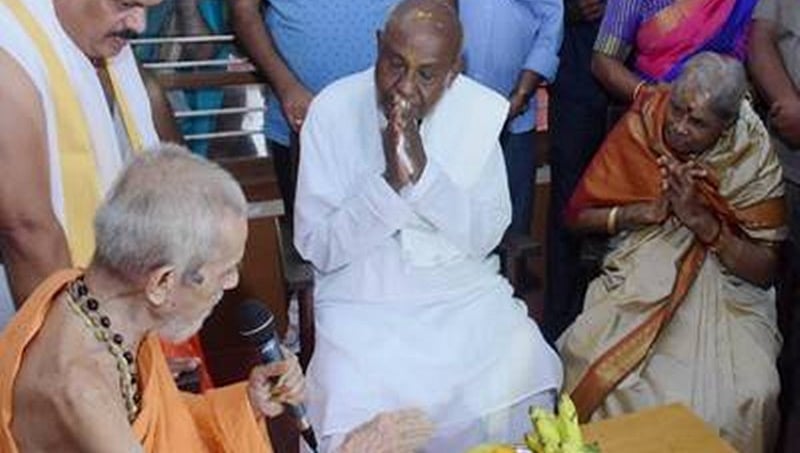 ದೇವೇಗೌಡರು ಇನ್ನಷ್ಟು ದಿನ ಪ್ರಧಾನಿಯಾಗಿದ್ದಿದ್ದರೆ ಕಾಶ್ಮೀರ ಸಮಸ್ಯೆ ಪರಿಹಾರವಾಗುತ್ತಿತ್ತು: ಪೇಜಾವರ ಶ್ರೀ