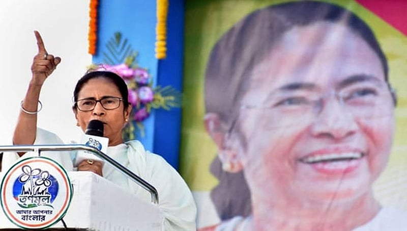 'ಫೊನಿ' ಚಂಡಮಾರುತ  ಎಫೆಕ್ಟ್: ಎರಡು ದಿನ ಮಮತಾ ಬ್ಯಾನರ್ಜಿ ಚುನಾವಣಾ ಪ್ರಚಾರ ರದ್ದು
