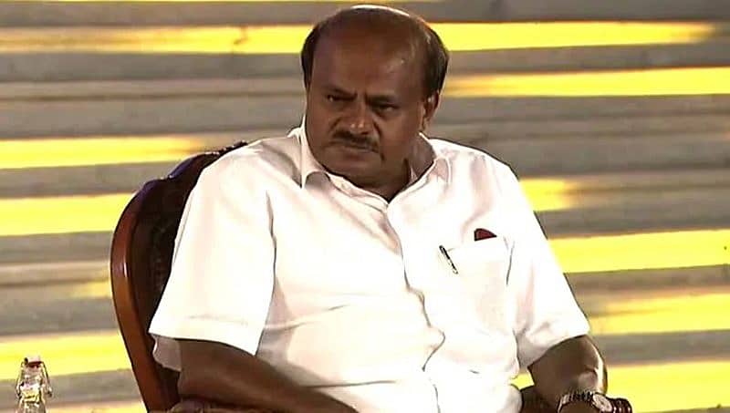 ಉಡುಪಿ: ಮೀನುಗಾರರ ಕುಟುಂಬದವರಿಂದ ಮುಖ್ಯಮಂತ್ರಿ ಕುಮಾರಸ್ವಾಮಿ ಭೇಟಿ