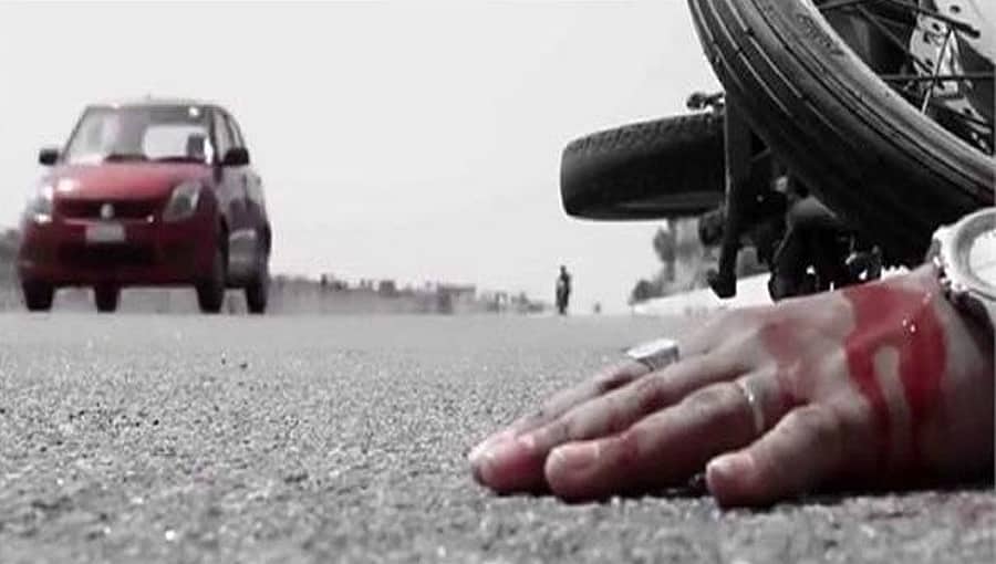 ಬೆಂಗಳೂರು: ಹೆಲ್ಮೆಟ್ ಧರಿಸದೆ ತ್ರಿಬಲ್ಸ್ ರೈಡಿಂಗ್, ಭೀಕರ ಅಪಘಾತದಲ್ಲಿ ಮೂವರು ಇಂಜಿನಿಯರ್ ದುರ್ಮರಣ!