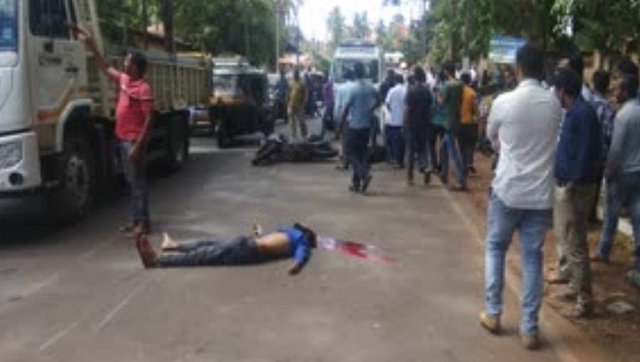 ಹೆಲ್ಮೆಟ್ ಇಲ್ಲದೆ ಅತಿವೇಗದಲ್ಲಿ ರೈಡಿಂಗ್: ನಿಯಂತ್ರಣ ತಪ್ಪಿ ಬೈಕ್ ಸವಾರ ದುರ್ಮರಣ!