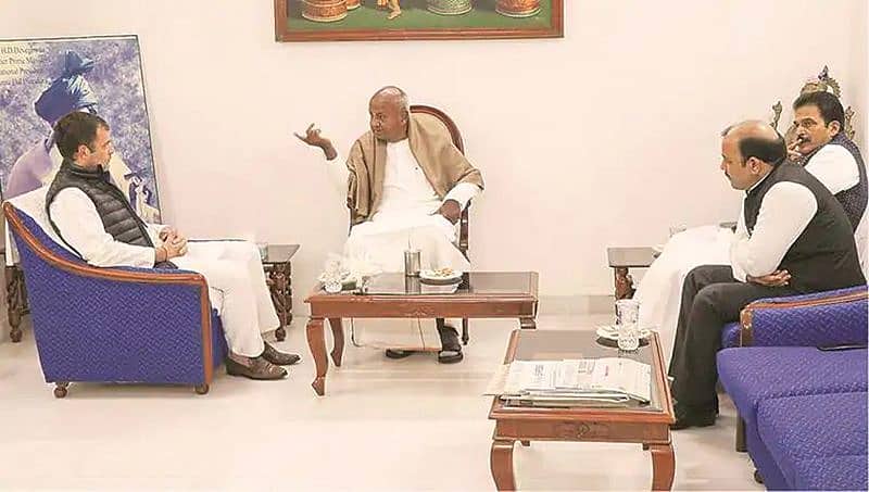 ರಾಹುಲ್ ಗಾಂಧಿ ಭೇಟಿ ಮಾಡಿದ ದೇವೇಗೌಡ: ಸಿದ್ದು ವಿರುದ್ಧ ದೂರುಗಳ ಸುರಿಮಳೆ?