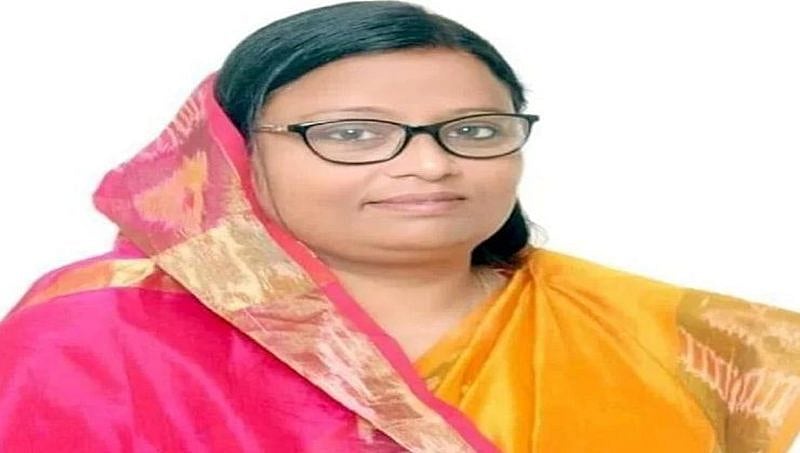 ಪೇದೆ ಕೆನ್ನೆಗೆ ಬಾರಿಸಿದ ಬಿಜೆಪಿ ಸಂಸದೆ ರೇಖಾ ವರ್ಮಾ ವಿರುದ್ಧ ಎಫ್ ಐ ಆರ್ ದಾಖಲು!