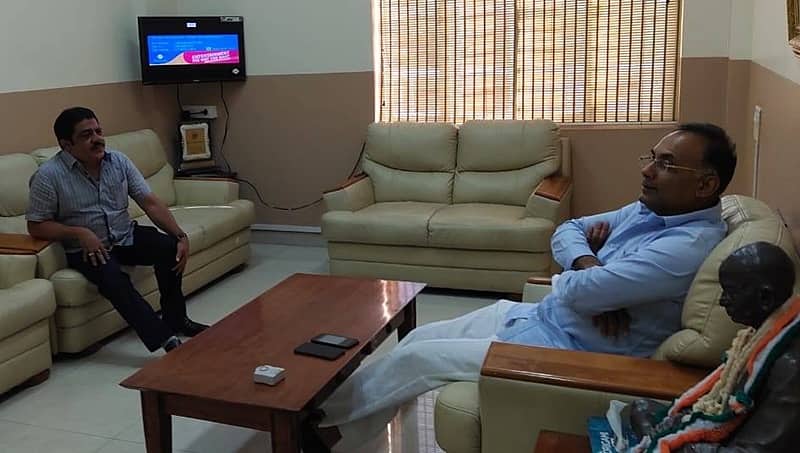 ಐಎಂಎ ವಂಚನೆ ಪ್ರಕರಣ: ದಿನೇಶ್ ಗುಂಡೂರಾವ್ ಭೇಟಿ ಮಾಡಿದ ಜಮೀರ್ ಅಹಮದ್