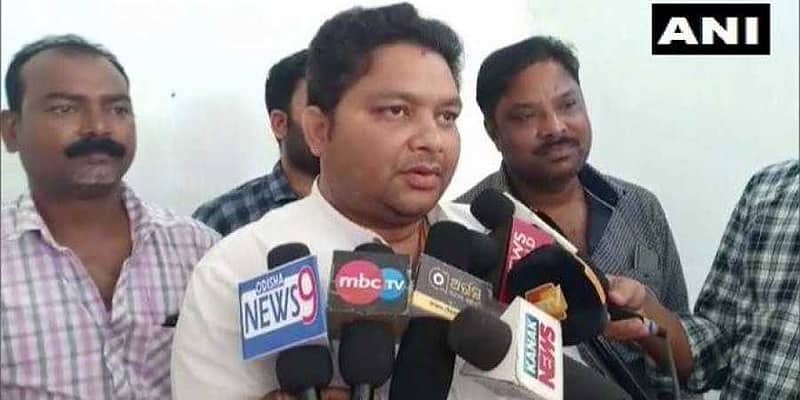 ಕಳಪೆ ಕಾಮಗಾರಿ: ಪಿಡಬ್ಲ್ಯೂಡಿ ಎಂಜಿನಿಯರ್ಗೆ ಬಸ್ಕಿ ಹೊಡೆಸಿದ ಬಿಜೆಡಿ ಶಾಸಕನ ಬಂಧನ