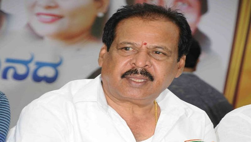 ಸಾ ರಾ ಗೋವಿಂದು ಹಿಡಿತದಲ್ಲಿ ಚಲನಚಿತ್ರ ವಾಣಿಜ್ಯ ಮಂಡಳಿ: ಟೇಶಿ ವೆಂಕಟೇಶ್ ಆಕ್ರೋಶ