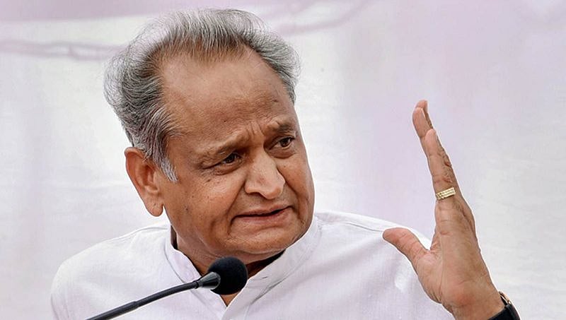 ನನ್ನ ಮಗನ ಸೋಲಿನ ಹೊಣೆ ಸಚಿನ್ ಪೈಲಟ್ ಹೊರಬೇಕು: ಅಶೋಕ್ ಗೆಹ್ಲೋಟ್