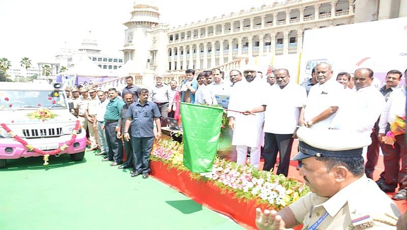ಮಹಿಳಾ ಸುರಕ್ಷತೆಗಾಗಿ 'ಪಿಂಕ್ ಸಾರಥಿ' ಜೀಪುಗಳಿಗೆ ಮುಖ್ಯಮಂತ್ರಿ ಚಾಲನೆ