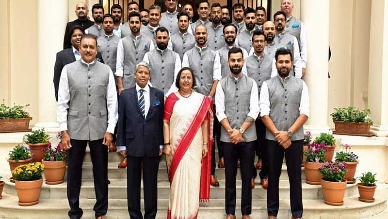 ವಿಶ್ವಕಪ್ 2019: ಲಂಡನ್ ನಲ್ಲಿರುವ ಭಾರತೀಯ ಹೈಕಮೀಷನರ್ ನಿವಾಸಕ್ಕೆ ಟೀಂ ಇಂಡಿಯಾ ಭೇಟಿ
