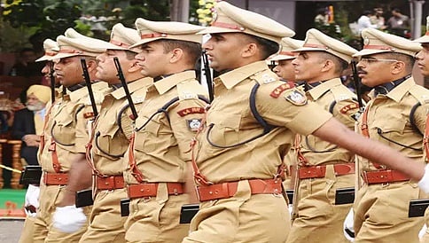 ಪೊಲೀಸ್ ಇಲಾಖೆಗೆ ಮೇಜರ್ ಸರ್ಜರಿ: 10 ಐಪಿಎಸ್ ಅಧಿಕಾರಿಗಳನ್ನು ವರ್ಗಾಯಿಸಿದ ರಾಜ್ಯ ಸರ್ಕಾರ