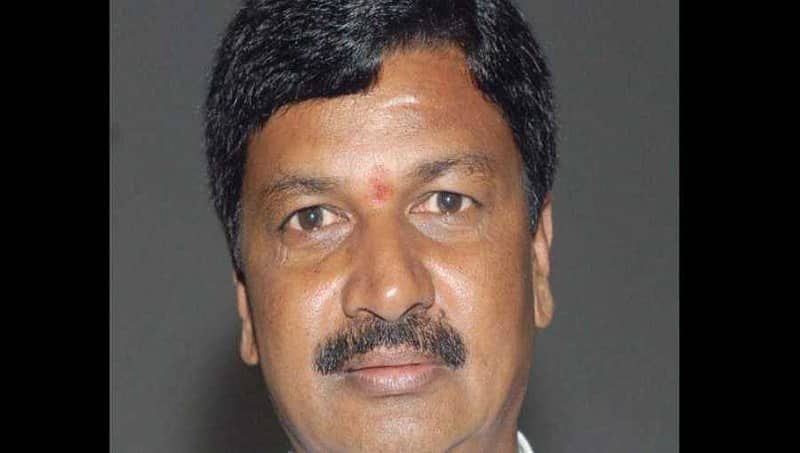 ಶಾಸಕ ಸ್ಥಾನಕ್ಕೆ ರಮೇಶ್ ಜಾರಕಿಹೊಳಿ ರಾಜೀನಾಮೆ; ಸ್ಪೀಕರ್ ಗೆ ಫ್ಯಾಕ್ಸ್ ಮೂಲಕ ತ್ಯಾಗಪತ್ರ ರವಾನೆ