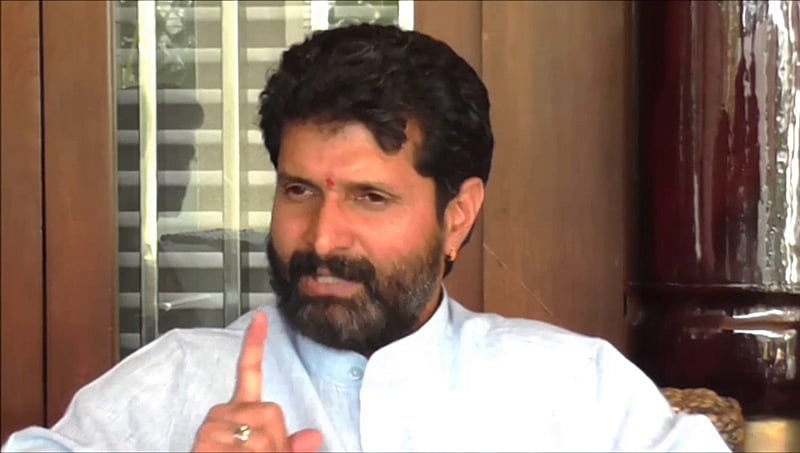 ರಾಜ್ಯದಲ್ಲಿ ರಾಷ್ಟ್ರಪತಿ ಆಡಳಿತ ಜಾರಿಗೊಳಿಸಿ: ರಾಜ್ಯಪಾಲರಿಗೆ ಸಿ ಟಿ ರವಿ ಆಗ್ರಹ
