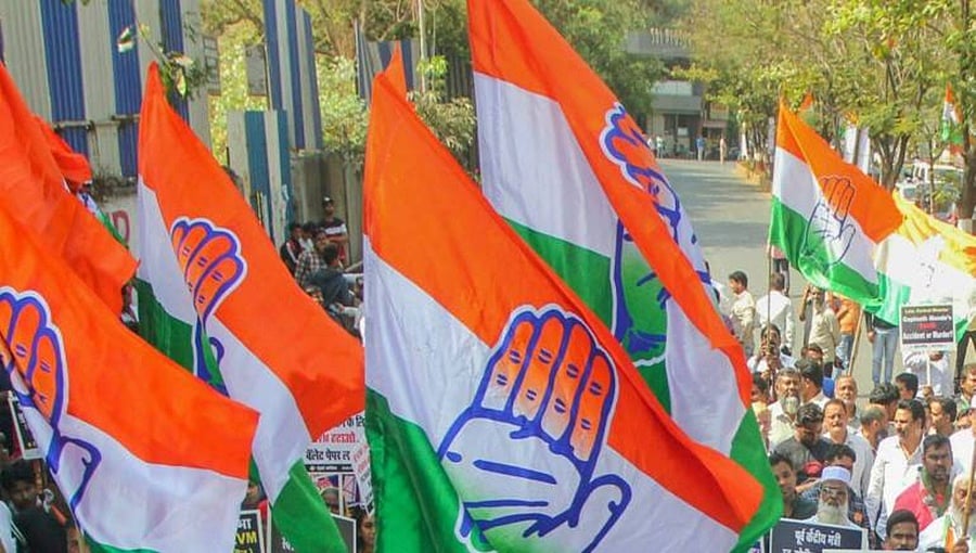 ಕಾಂಗ್ರೆಸ್‌ಗೆ ಮರ್ಮಾಘಾತ: 10 ರೆಬೆಲ್ ಶಾಸಕರು ಬಿಜೆಪಿಗೆ ಸೇರ್ಪಡೆ, ಸಂಪುಟ ಸೇರ್ಪಡೆ ಸಾಧ್ಯತೆ!