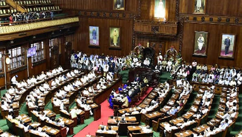 ರಾಜಕೀಯ ಬಿಕ್ಕಟ್ಟಿನ ನಡುವೆಯೇ ನಾಳೆಯಿಂದ ವಿಧಾನಮಂಡಲ ಅಧಿವೇಶನ ಆರಂಭ