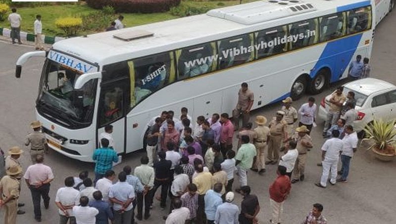 ರೆಸಾರ್ಟ್ ಸೇರಿದ ಮೂರೂ ಪಕ್ಷದ ಶಾಸಕರು: ಯಾವ ಪಕ್ಷದ ಶಾಸಕರು ಯಾವ ರೆಸಾರ್ಟ್ ನಲ್ಲಿದ್ದಾರೆ? ಇಲ್ಲಿದೆ ಮಾಹಿತಿ