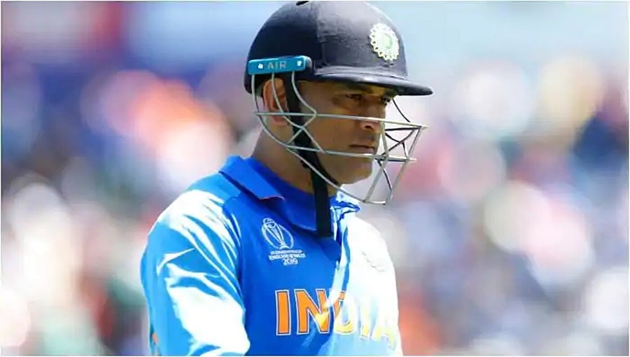 ಬಿಸಿಸಿಐ ಕಾಂಟ್ರ್ಯಾಕ್ಟ್ ಪಟ್ಟಿಯಿಂದ ಧೋನಿ ಔಟ್: ಅಂತ್ಯವಾಯಿತಾ ಕ್ಯಾಪ್ಟನ್ ಕೂಲ್ ಕ್ರಿಕೆಟ್ ಬದುಕು?