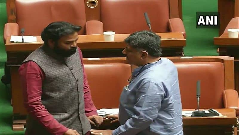ಬಿಜೆಪಿಯವರು ನಿನ್ನನ್ನ ಡಿಸಿಎಂ ಮಾಡಲ್ಲ. ನಮ್ಮ ಪಕ್ಷಕ್ಕೆ ಬಾ: ಶ್ರೀರಾಮುಲುಗೆ ಸದನದಲ್ಲೇ ದೋಸ್ತಿ ನಾಯಕರ ಆಪರೇಷನ್?