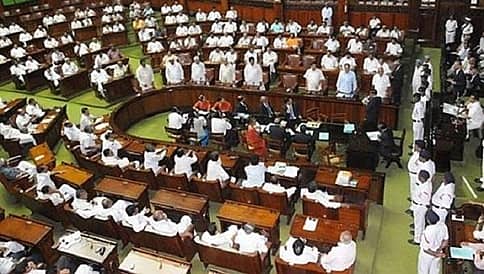 ಮುಂದುವರೆದ ಬಿಜೆಪಿ ಧರಣಿ; ಮೇಲ್ಮನೆ ಕಲಾಪ ಮುಂದೂಡಿಕೆ