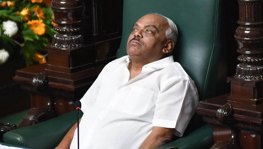 ರಾಜ್ಯಪಾಲರ 2ನೇ ಡೆಡ್ಲೈನ್ಗೂ ಡೋಂಟ್ ಕೇರ್: ಕಲಾಪ ಸೋಮವಾರಕ್ಕೆ ಮುಂದೂಡಿದ ಸ್ಪೀಕರ್!