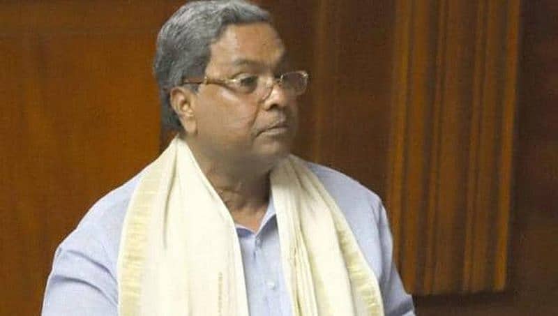 ಸೋಗಲಾಡಿ ಸಿದ್ದರಾಮಯ್ಯ, 'ನೀವು ಮಾಡಿದ್ರೆ ಗರತೀತನ, ಬೇರೆಯವರು ಮಾಡಿದ್ರೆ ಹಾದರನಾ?'
