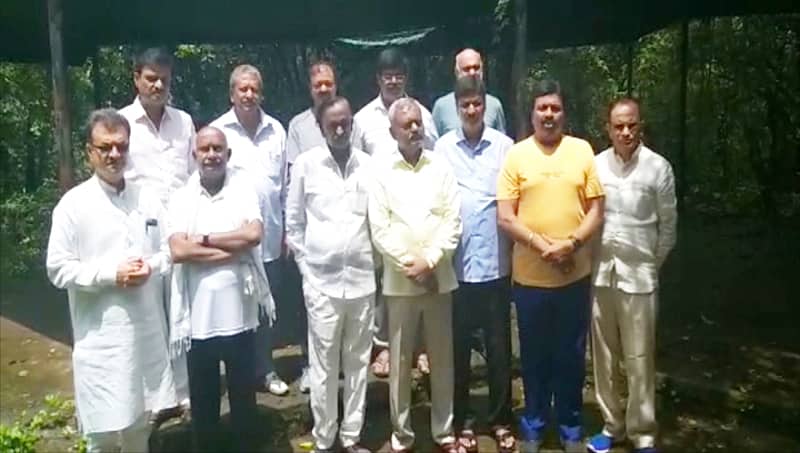 ವಕೀಲರೊಂದಿಗೆ ಚರ್ಚಿಸಬೇಕು, ನಮಗೆ ಸಮಯಾವಕಾಶ ನೀಡಿ: ಸ್ಪೀಕರ್ ಗೆ ರೆಬೆಲ್ ಶಾಸಕರ ಮನವಿ