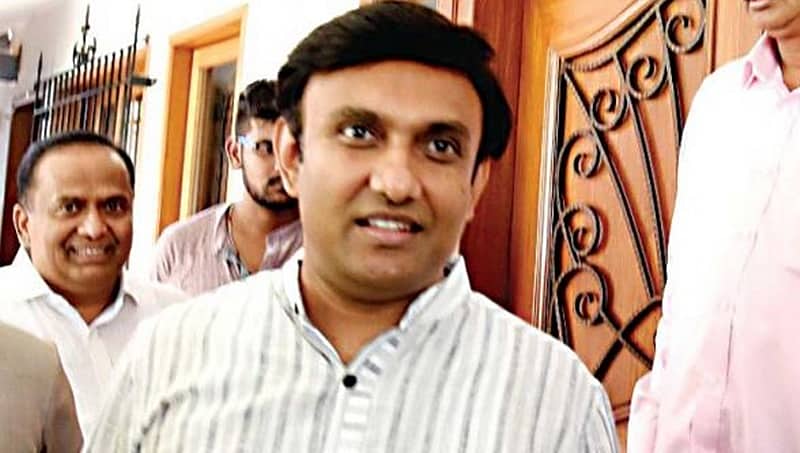 ರಾಜೀನಾಮೆ ಸಲ್ಲಿಸಿ ಮರಳುತ್ತಿದ್ದ ಶಾಸಕ ಸುಧಾಕರ್ ಮೇಲೆ ಹಲ್ಲೆ ಪ್ರಕರಣ: ದೂರು ದಾಖಲು