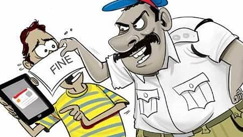 51 ಬಾರಿ ಸಂಚಾರಿ ನಿಯಮ ಉಲ್ಲಂಘಿಸಿ ಕಡೆಗೂ ಸಿಕ್ಕಿಬಿದ್ದ ವ್ಯಕ್ತಿ!