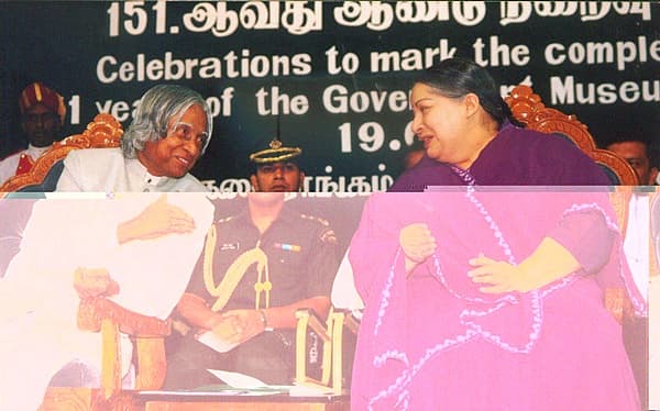 <div>ಅಂದಿನ ತಮಿಳು ನಾಡು ಮುಖ್ಯಮಂತ್ರಿ ಜೆ ಜಯಲಲಿತಾ ಅವರೊಂದಿಗೆ ಡಾ ಕಲಾಂ.</div><div><br></div>