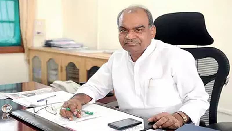 ಸಿದ್ದರಾಮಯ್ಯ ರಾಜೀನಾಮೆ!