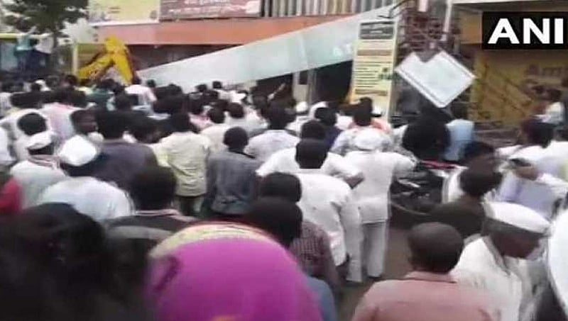 ಮಹಾರಾಷ್ಟ್ರ: ಬ್ಯಾಂಕ್ ಕಟ್ಟಡದ ಮೇಲ್ಚಾವಣಿ ಕುಸಿತ, ಓರ್ವ ಸಾವು, 20 ಮಂದಿಗೆ ಗಾಯ
