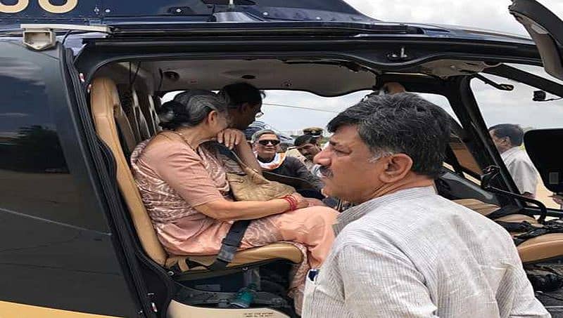 ಸಂಜೆ ಸಿದ್ದಾರ್ಥ್ ಅಂತ್ಯಕ್ರಿಯೆ: ಚಿಕ್ಕಮಗಳೂರಿಗೆ ತೆರಳಿದ ಎಸ್ಎಂ ಕೃಷ್ಣ ದಂಪತಿ