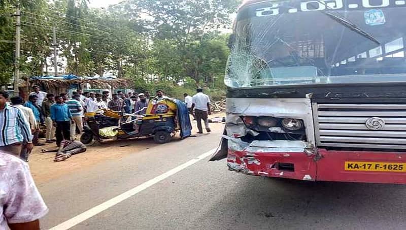 ತುಮಕೂರು: ಆಟೋ-ಕೆಎಸ್‌ಆರ್‌ಟಿಸಿ ಬಸ್ ಡಿಕ್ಕಿ, ನಾಲ್ವರು ಸಾವು
