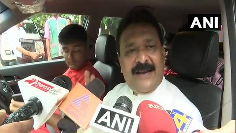 ಕರ್ನಾಟಕ ರಾಜಕೀಯ ಬಿಕ್ಕಟ್ಟು ಮಳೆ ಇದ್ದಂತೆ: ಬರುತ್ತೇ, ಹೋಗುತ್ತೆ- ಮಹೇಂದ್ರ ಸಿಂಘಿ
