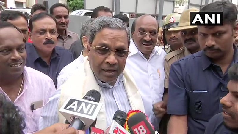 ಐದಾರು ಶಾಸಕರೊಂದಿಗೆ ಸಂಪರ್ಕದಲ್ಲಿದ್ದೇನೆ- ಸಿದ್ದರಾಮಯ್ಯ