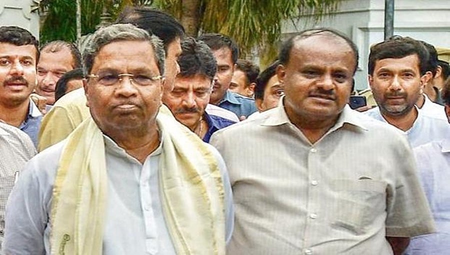 ಸರ್ಕಾರ ಉಳಿಸಿಕೊಳ್ಳಲು ಮಾಸ್ಟರ್ ಪ್ಲಾನ್: ಕಾಂಗ್ರೆಸ್ ಸಚಿವರ ಸಾಮೂಹಿಕ ರಾಜಿನಾಮೆ