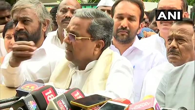 ಡಿಸಿಎಂ ಪರಮೇಶ್ವರ್, ಡಿಕೆಶಿ ಸೇರಿ 21 ಸಚಿವರು ರಾಜೀನಾಮೆ - ಸಿದ್ದರಾಮಯ್ಯ