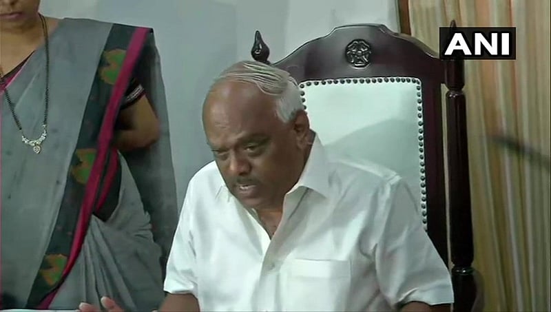 8 ಶಾಸಕರ ರಾಜೀನಾಮೆ ಪತ್ರ ಕ್ರಮಬದ್ದವಾಗಿಲ್ಲ:ಐವರಿಗೆ ವಿಚಾರಣೆಗೆ ಹಾಜರಾಗಲು ಸೂಚಿಸಿದ್ದೇನೆ- ಸ್ಪೀಕರ್