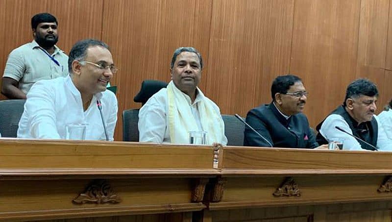 ಸಿಎಲ್ ಪಿ ಸಭೆಗೆ 10 ಶಾಸಕರ ಚಕ್ಕರ್: ದೋಸ್ತಿ ಕಡಿದುಕೊಳ್ಳಲು ಕೈ ಶಾಸಕರ ಒತ್ತಾಯ?