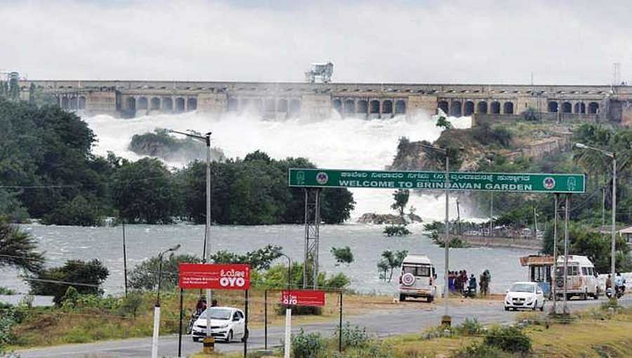 ಮುಂದುವರೆದ ಮಳೆ; ಕೆಆರ್ ಎಸ್ ಗೆ ಅಪಾರ ಪ್ರಮಾಣದ ನೀರು, ಜಲಾಶಯದ ಸುರಕ್ಷತೆಗಾಗಿ ನೀರು ಬಿಡುಗಡೆ