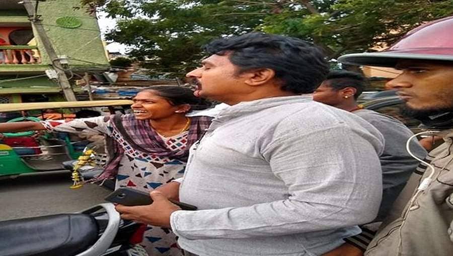 ಕಾರು ಅಡ್ಡಗಟ್ಟಿ ನಟ ಕೋಮಲ್ ಮೇಲೆ ಅಪರಿಚಿತ ವ್ಯಕ್ತಿಯಿಂದ ಹಲ್ಲೆ