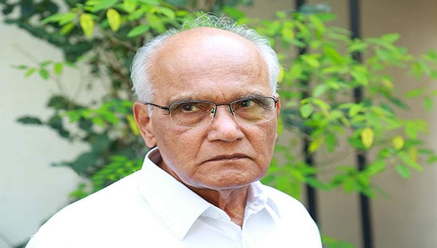 ನೆರೆ ಪರಿಸ್ಥಿತಿ ಹಿನ್ನಲೆಯಲ್ಲಿ ಸರಳ ದಸರಾ ಆಚರಣೆ: ಖ್ಯಾತ ಸಾಹಿತಿ ಎಸ್.ಎಲ್ ಭೈರಪ್ಪರಿಂದ ಉದ್ಘಾಟನೆ!
