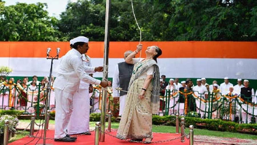 ಅಸಹಿಷ್ಣುತೆ, ಅನ್ಯಾಯ, ತಾರತಮ್ಯದ ವಿರುದ್ಧ ಧ್ವನಿ ಎತ್ತಿ: ಸೋನಿಯಾ ಗಾಂಧಿ