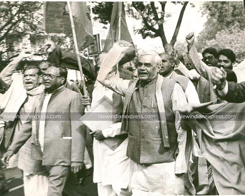 ಡಿಸೆಂಬರ್ 25ರಂದು ವಾಜಪೇಯಿಯವರ ಜನ್ಮದಿನವನ್ನು ಉತ್ತಮ ಆಡಳಿತ ದಿನ ಎಂದು ಎನ್ ಡಿಎ ಸರ್ಕಾರ ಆಚರಿಸುತ್ತದೆ.