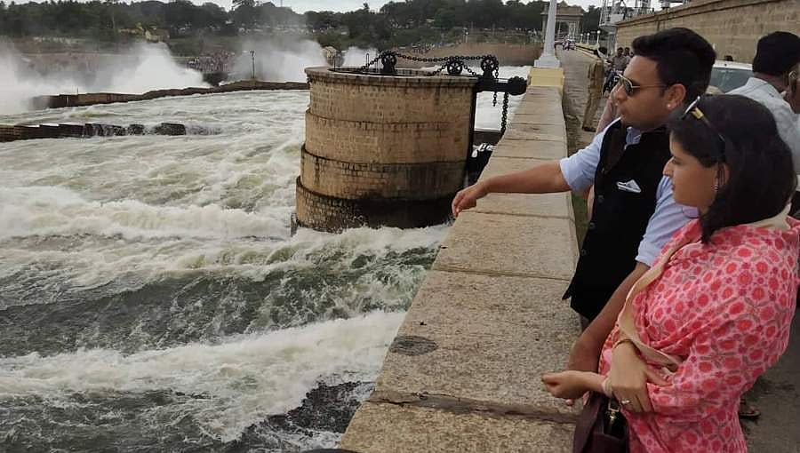 ಕೆಆರ್ ಎಸ್ ಡ್ಯಾಂ ಬಳಿಯ ನಿಗೂಢ ಶಬ್ಧದ ಕುರಿತು ಅಧಿಕಾರಿಗಳೇ ಸ್ವಷ್ಟನೆ ನೀಡಬೇಕು: ಯದುವೀರ್ ಆಗ್ರಹ