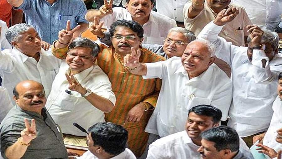 ಯಡಿಯೂರಪ್ಪ ಸಂಪುಟದಲ್ಲಿ ಮೂವರು ಡಿಸಿಎಂ, ಯಾರ್ಯಾರಿಗೆ ಒಲಿದ ಅದೃಷ್ಟ, ಇಲ್ಲಿದೆ ಪಟ್ಟಿ!