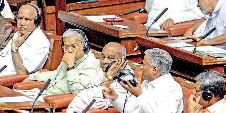ಮಧ್ಯಂತರ ಚುನಾವಣೆಗೆ ಬಿಜೆಪಿ ಸಿದ್ದತೆ:  ಸಂಪುಟದಲ್ಲಿ ಜಾತಿವಾರು ಪ್ರಾತಿನಿಧ್ಯ!