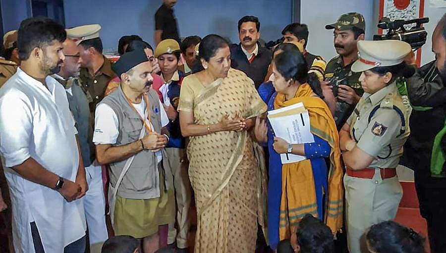 ಕರ್ನಾಟಕ ಪ್ರವಾಹ: ನಾಳೆ ಕೇಂದ್ರ ಸಚಿವೆ ನಿರ್ಮಲಾ ಸೀತಾರಾಮನ್ ಭೇಟಿ