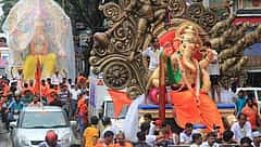 ವಾಣಿಜ್ಯ ರಾಜಧಾನಿ ಮುಂಬೈ ನಲ್ಲಿ ರಂಗೇರಿದ ಗಣೇಶೋತ್ಸವ, ಭದ್ರತೆಗೆ 40 ಸಾವಿರ ಪೊಲೀಸರ ನಿಯೋಜನೆ