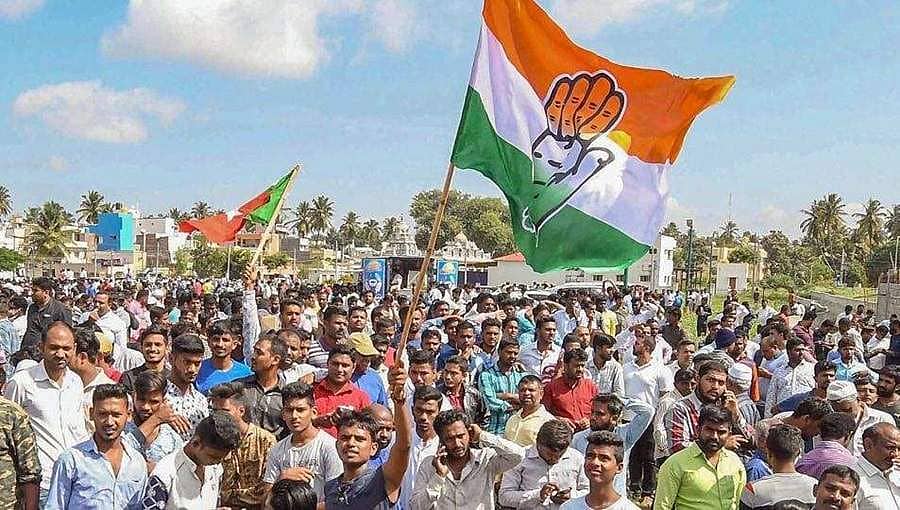 ಕರ್ನಾಟಕ ಪ್ರವಾಹ: ಪ್ರತಿಭಟನೆ ಬೆದರಿಕೆ ಹಾಕಿದ ಕಾಂಗ್ರೆಸ್